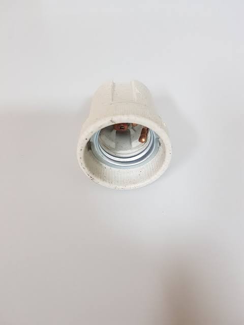 בית מנורה חרסינה עמיד בחום E27