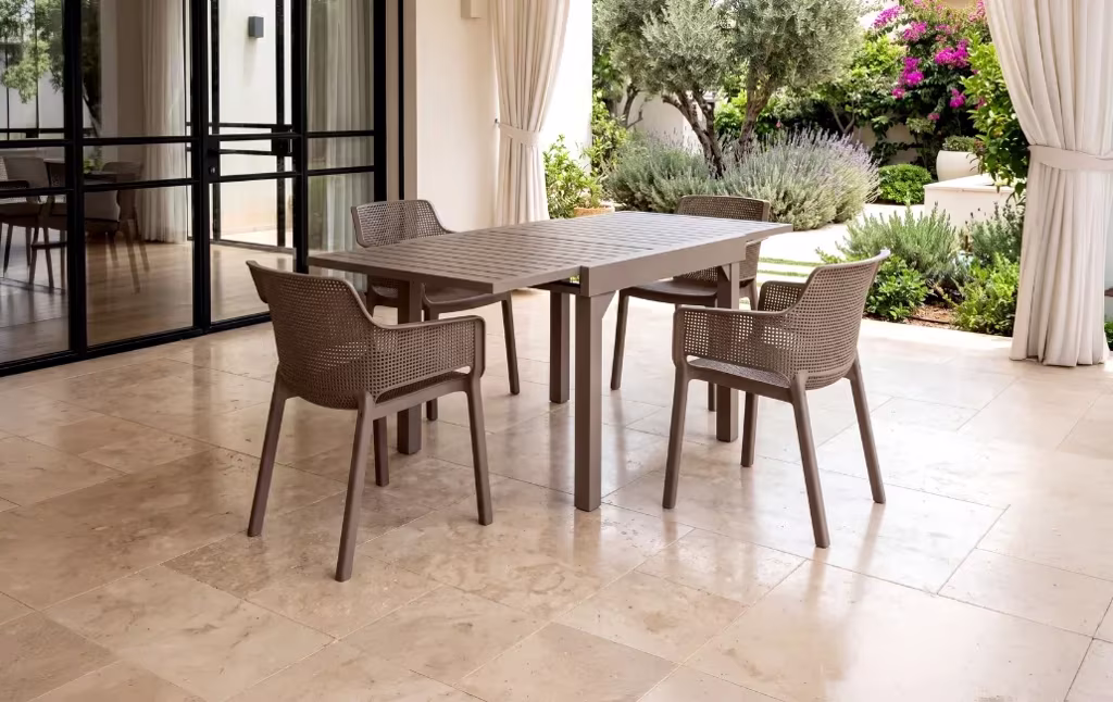 Palma table set 90/180 opens + 4 Alisa Cappuccino chairs